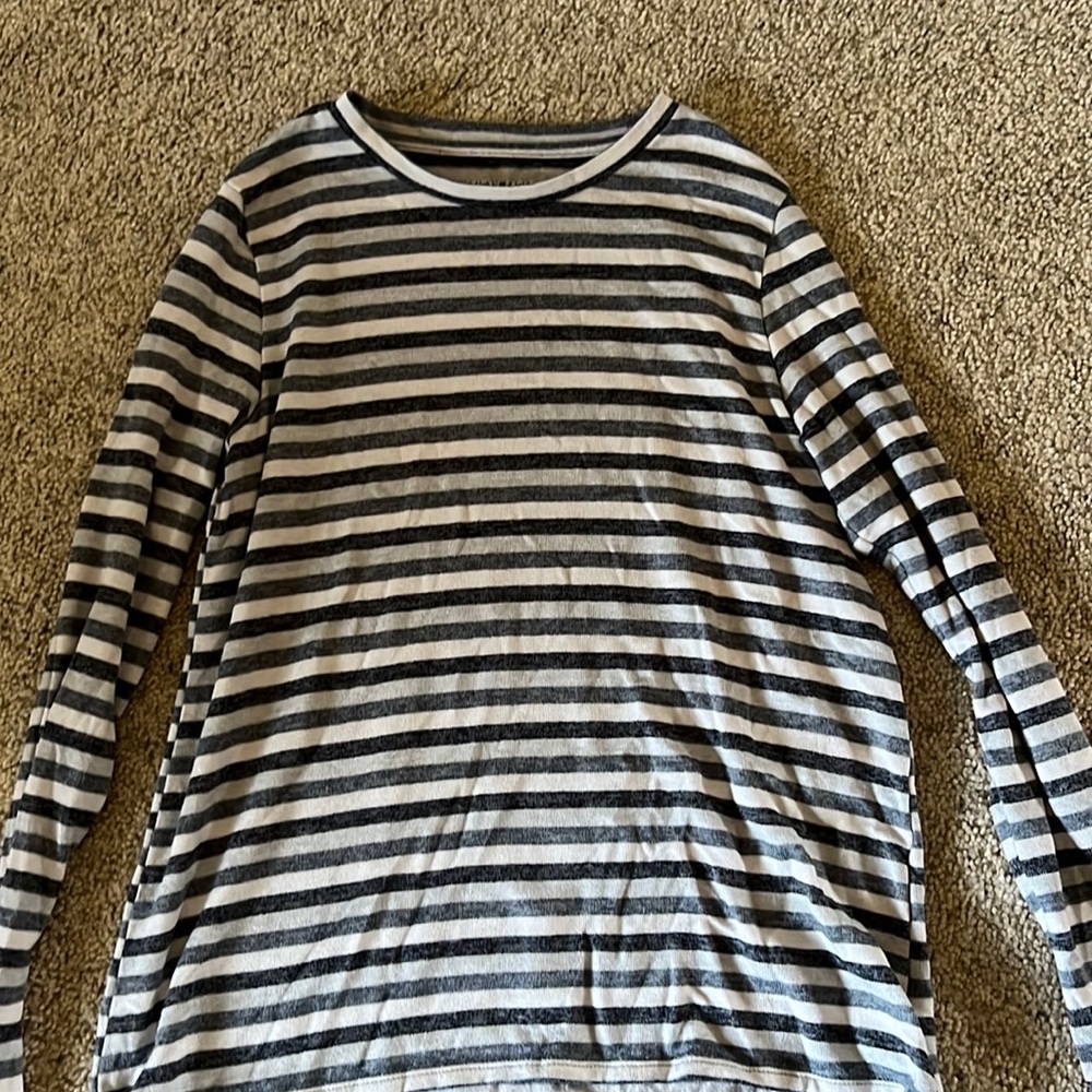 American Eagle Long Sleeve